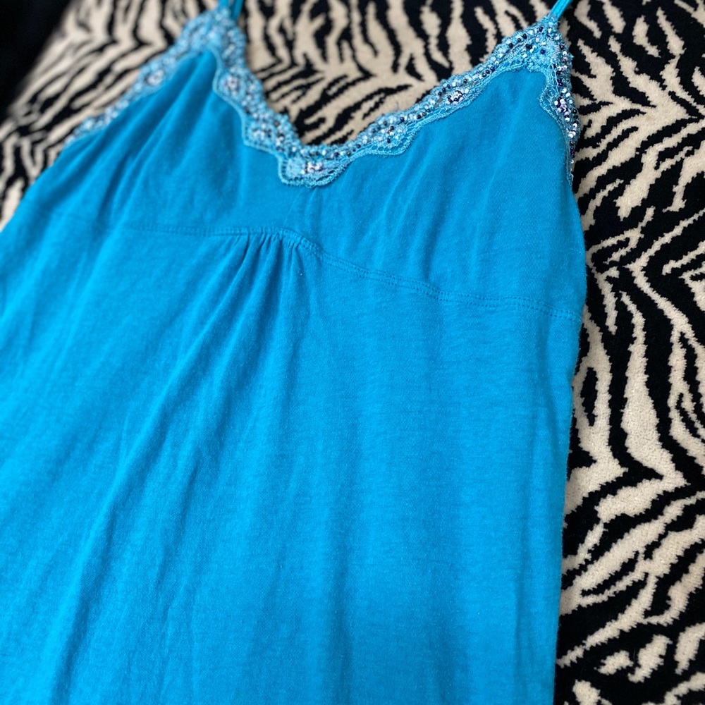 •Hollister Beaded Front Tunic - Picture 5 of 7